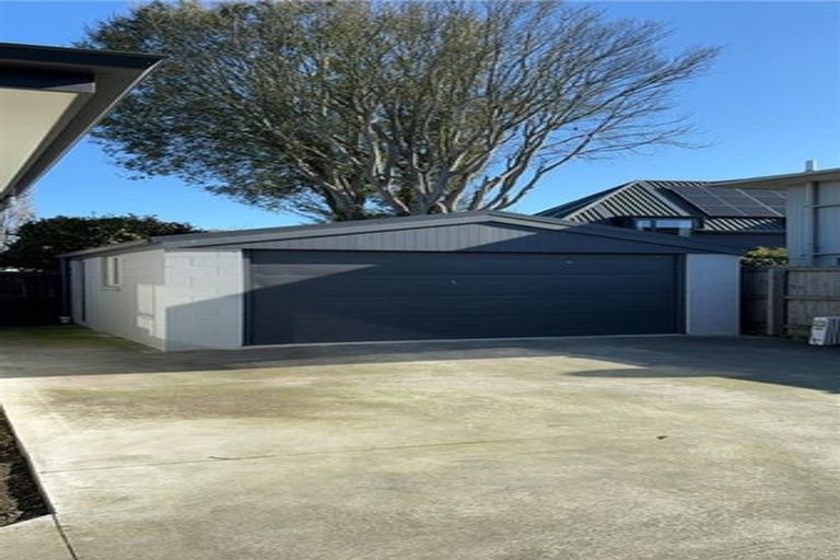 Photo of property in 145 Grahams Road, Burnside, Christchurch, 8053
