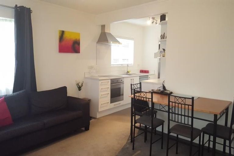 Photo of property in 1/8 Waikaremoana Place, Pakuranga Heights, Auckland, 2010