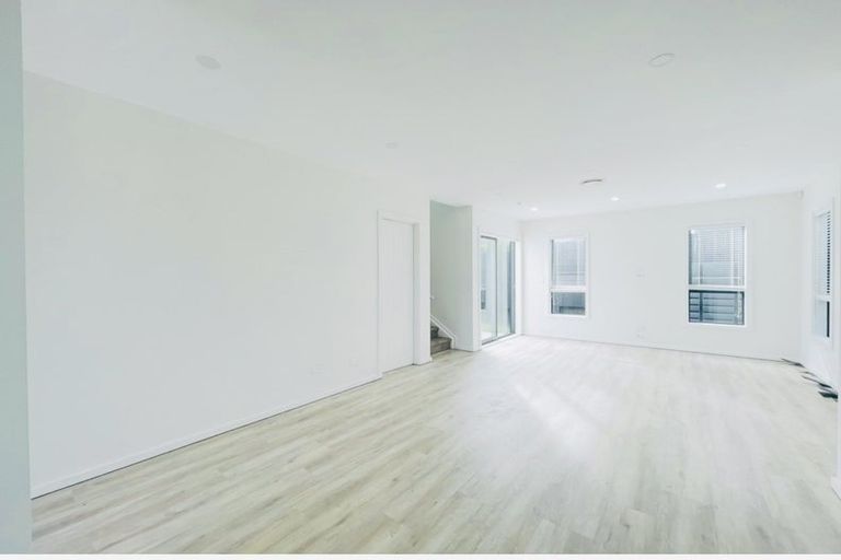 Photo of property in 29c Patons Road, Howick, Auckland, 2014