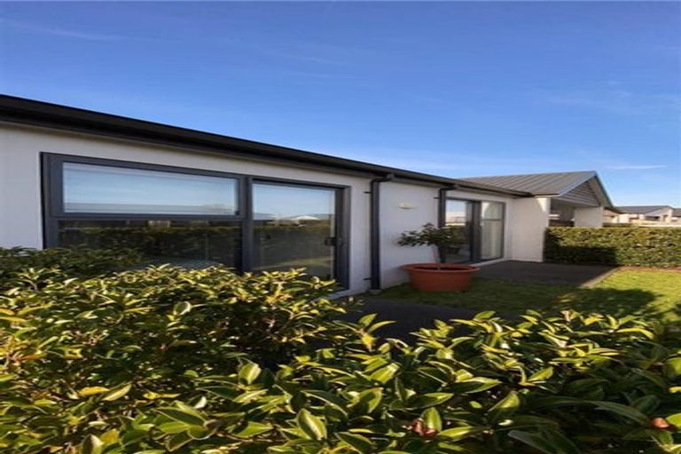 Photo of property in 76 Franks Way, Papamoa Beach, Papamoa, 3118