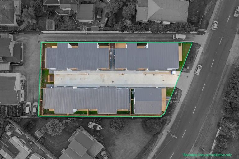 Photo of property in 4/196 Royal Road, Massey, Auckland, 0614