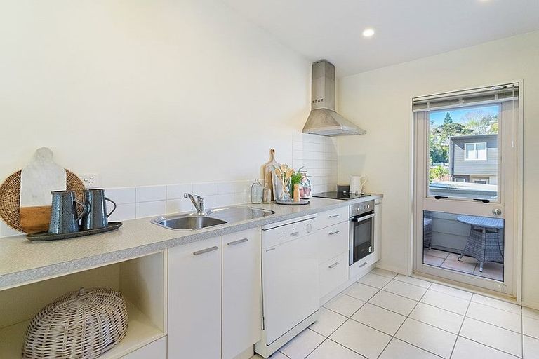 Photo of property in 32/206 Manuka Road, Bayview, Auckland, 0629