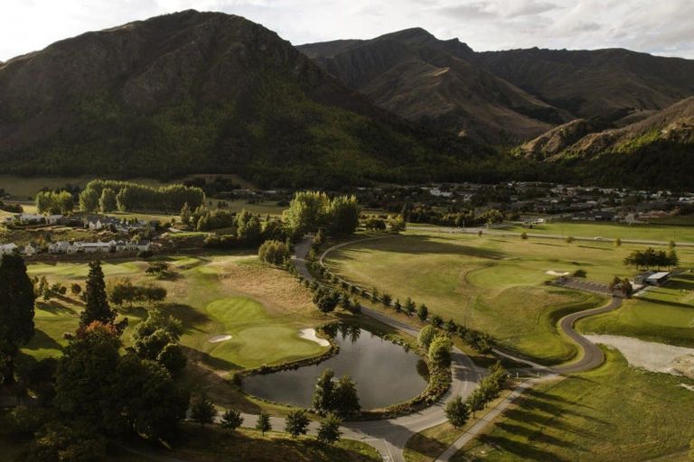 Photo of property in 14 Lot Rc, 63 Manse Road, Arrowtown, 9302
