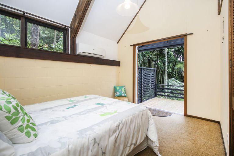 Photo of property in 83 Waima Crescent, Titirangi, Auckland, 0604