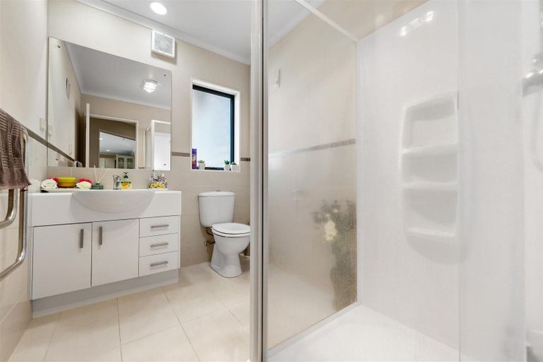 Photo of property in 98 Jeffs Road, Flat Bush, Auckland, 2016