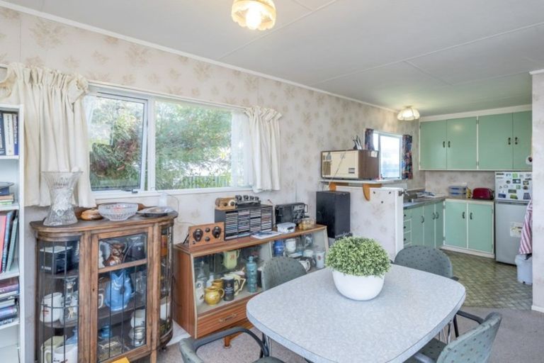 Photo of property in 16a Mako Mako Road, Levin, 5510