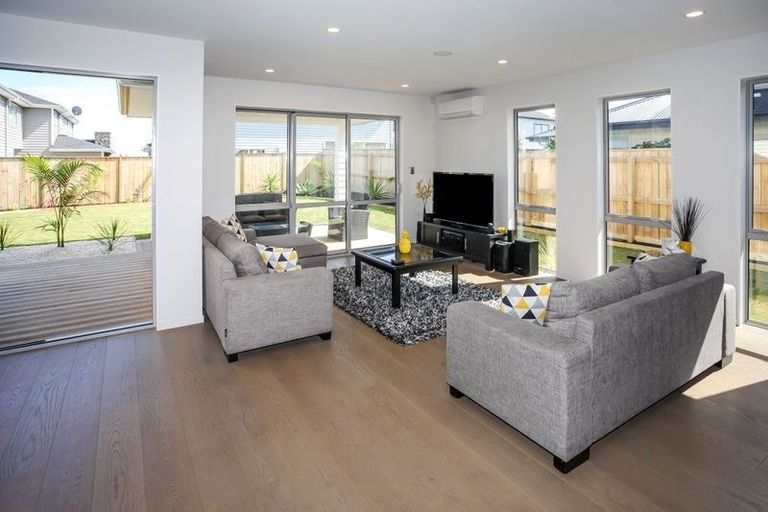 Photo of property in 293 Harbourside Drive, Karaka, Papakura, 2113