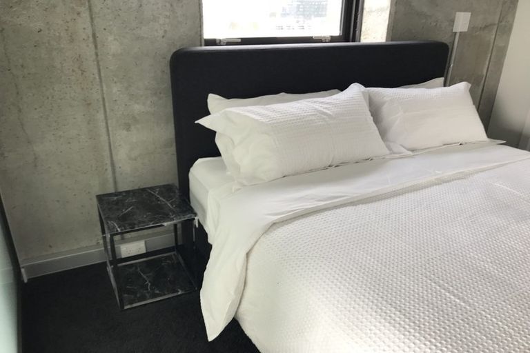 Photo of property in Frame Apartments, 1601/111 Molesworth Street, Thorndon, Wellington, 6011