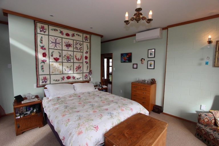 Photo of property in 402 Porangahau Road, Waipukurau, 4282