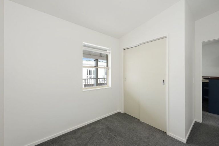Photo of property in Luxford Villas, 304/72u Herald Street, Berhampore, Wellington, 6023