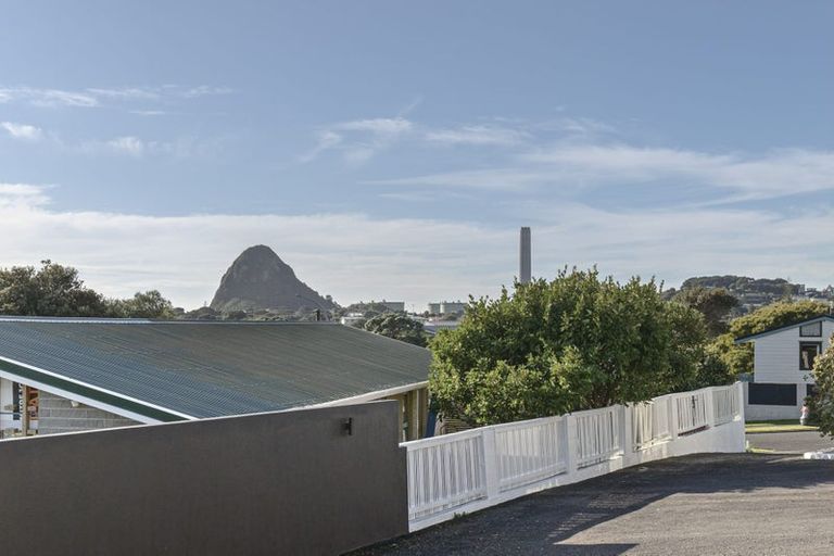 Photo of property in 27a Norwich Avenue, Spotswood, New Plymouth, 4310