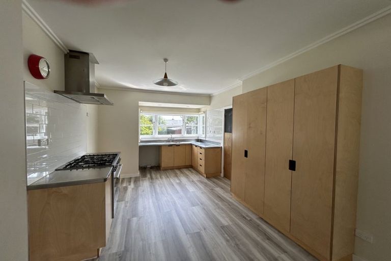 Photo of property in 42 Mckenzie Street, Levin, 5510