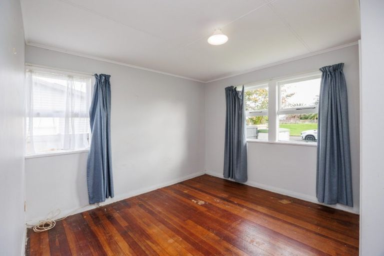 Photo of property in 39 Clausen Street, Takaro, Palmerston North, 4412
