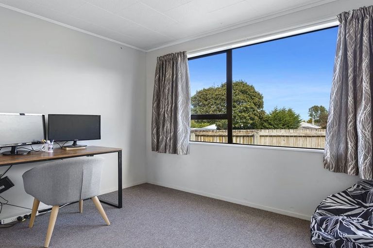 Photo of property in 19 Arthur Crescent, Hilltop, Taupo, 3330
