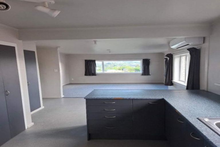 Photo of property in 39 Fraser Avenue, Johnsonville, Wellington, 6037