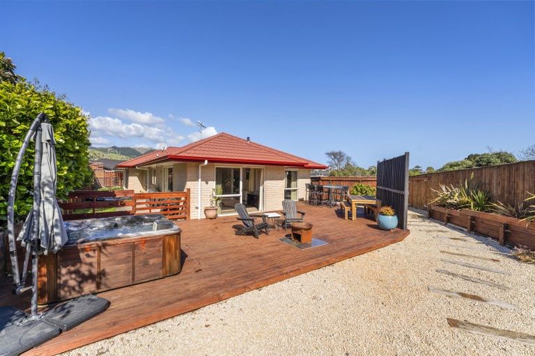 Photo of property in 15 Fytfield Place, Paraparaumu, 5032