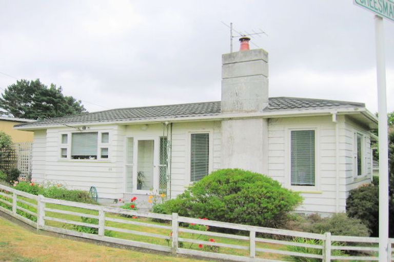 Photo of property in 96 Mornington Road, Brooklyn, Wellington, 6021