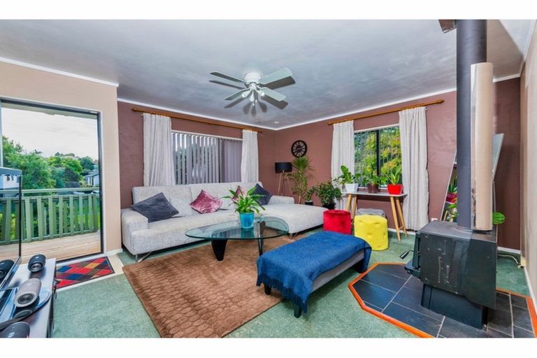Photo of property in 50 Gallony Avenue, Massey, Auckland, 0614
