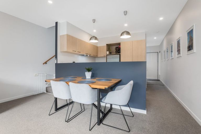 Photo of property in 14/7u Handyside Street, Tawa, Wellington, 5028