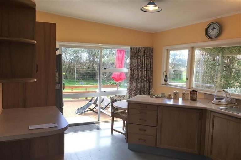 Photo of property in 10 Hana Udy Place, Paraparaumu Beach, Paraparaumu, 5032