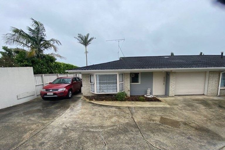 Photo of property in 1/7 Endymion Place, Half Moon Bay, Auckland, 2012