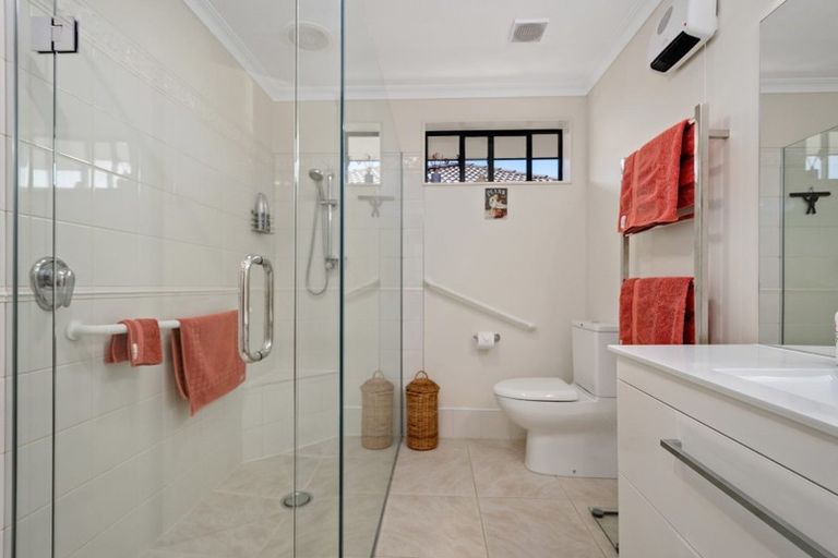 Photo of property in 6 Golden Courie Close, Papamoa Beach, Papamoa, 3118