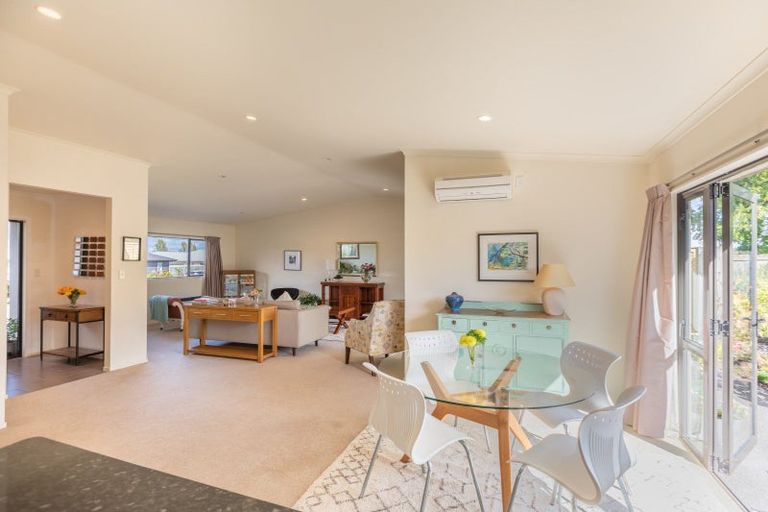 Photo of property in 11 Highgrove Place, Waipukurau, 4200