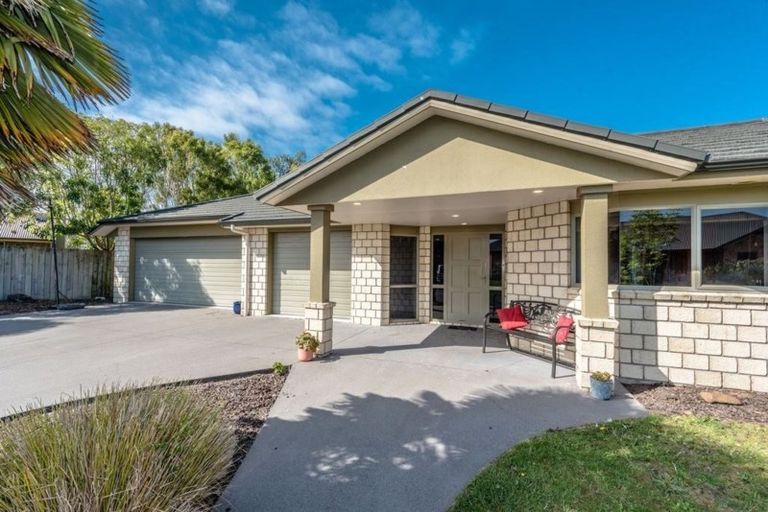 Photo of property in 25 Cherie Close, Rototuna, Hamilton, 3210