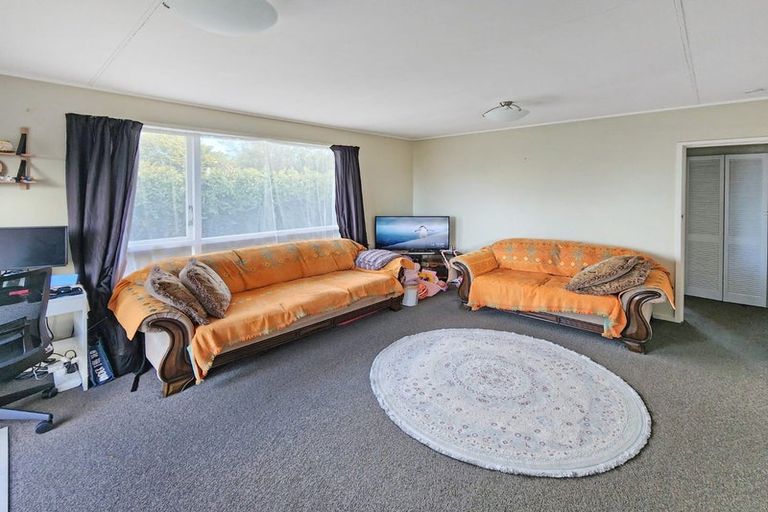 Photo of property in 10b Camellia Terrace, Maungaraki, Lower Hutt, 5010