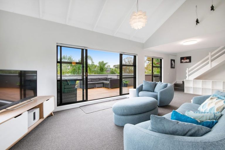Photo of property in 43 Langton Road, Stanmore Bay, Whangaparaoa, 0932