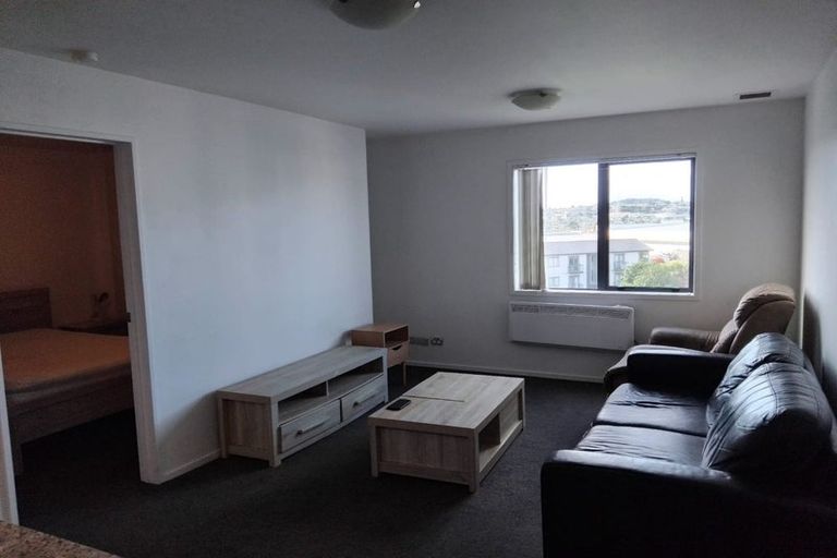 Photo of property in 5i/17 Crown Lynn Place, New Lynn, Auckland, 0600