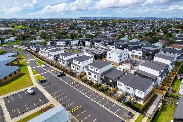 Photo of property in 125 Ngae Place, Mangere East, Auckland, 2024