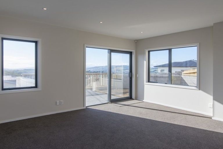 Photo of property in 9d2 Comber Place, Johnsonville, Wellington, 6037