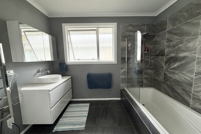 Photo of property in 17 Hamstead Street, Wainuiomata, Lower Hutt, 5014