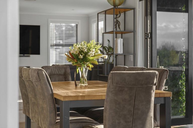 Photo of property in 8 Rylstone Way, Te Kauwhata, 3710