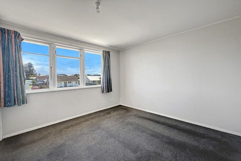 Photo of property in 26-28 Matipo Street, Castlecliff, Whanganui, 4501