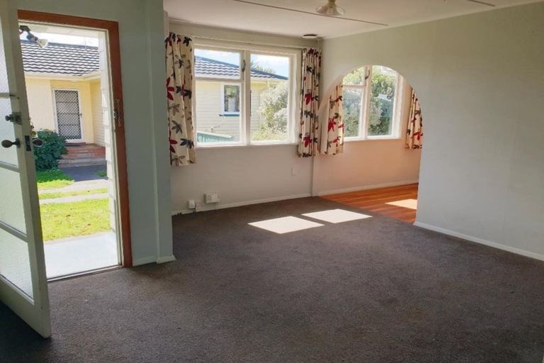 Photo of property in 65 Cottrell Crescent, Onekawa, Napier, 4110