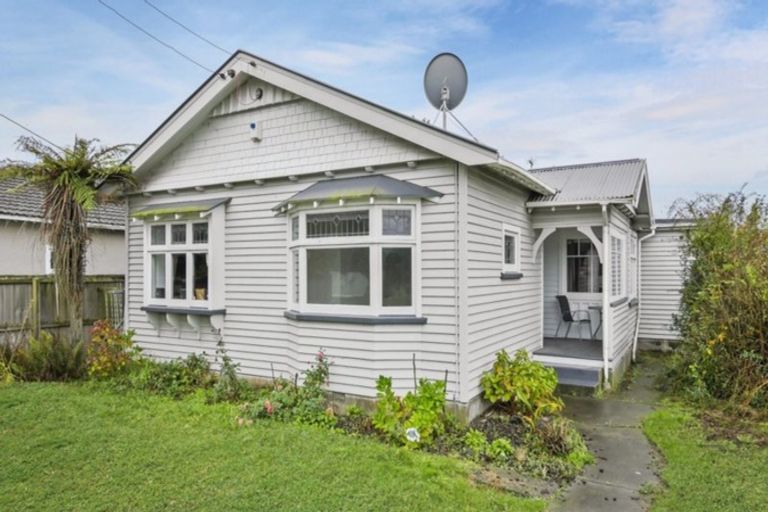 Photo of property in 4 Lionel Street, Avonside, Christchurch, 8061