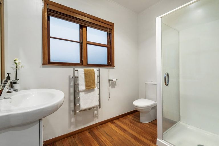 Photo of property in 7 Nelson Avenue, Northcote Point, Auckland, 0627