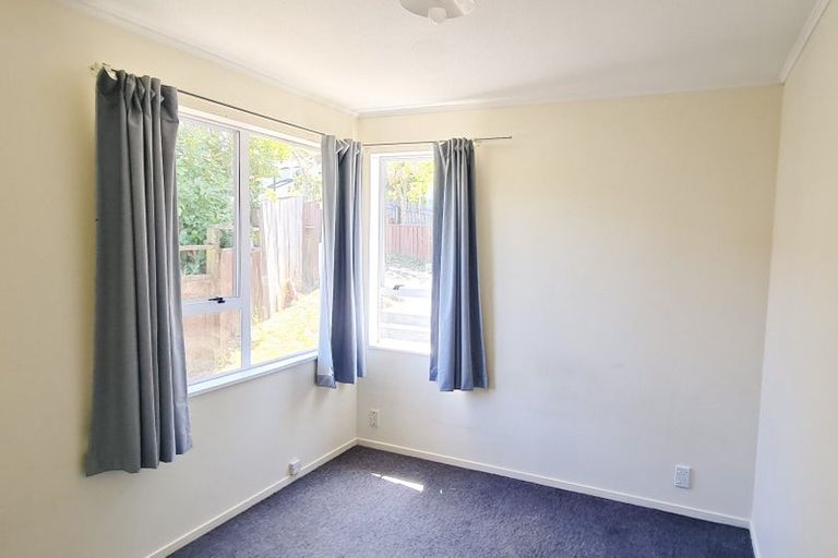 Photo of property in 66 Dominica Crescent, Grenada Village, Wellington, 6037