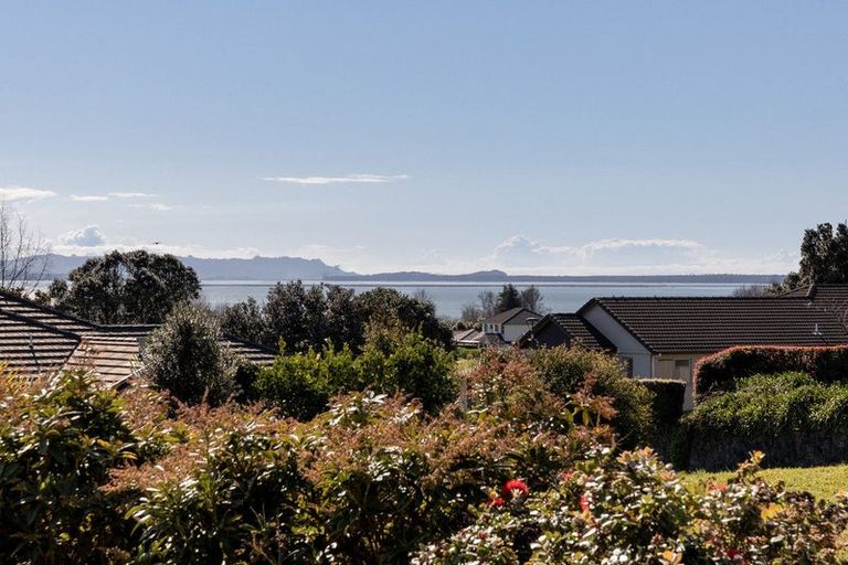 Photo of property in 7 Haden Place, Omokoroa, 3114