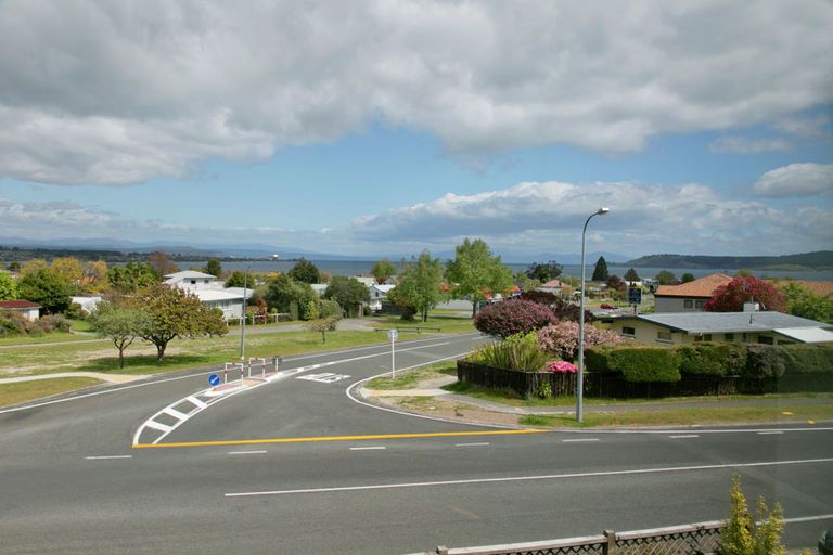 Photo of property in 162 Te Heuheu Street, Taupo, 3330