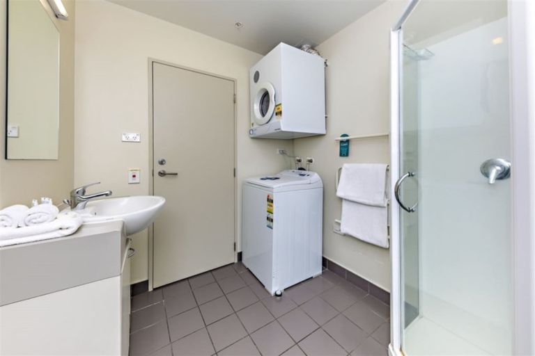 Photo of property in 1405/17 Osterley Way, Manukau, Auckland, 2104