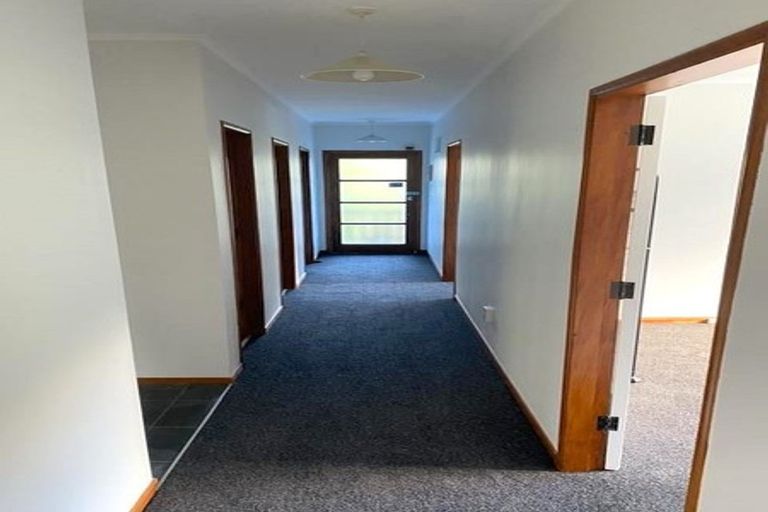 Photo of property in 18 Blackbridge Road, Wadestown, Wellington, 6012