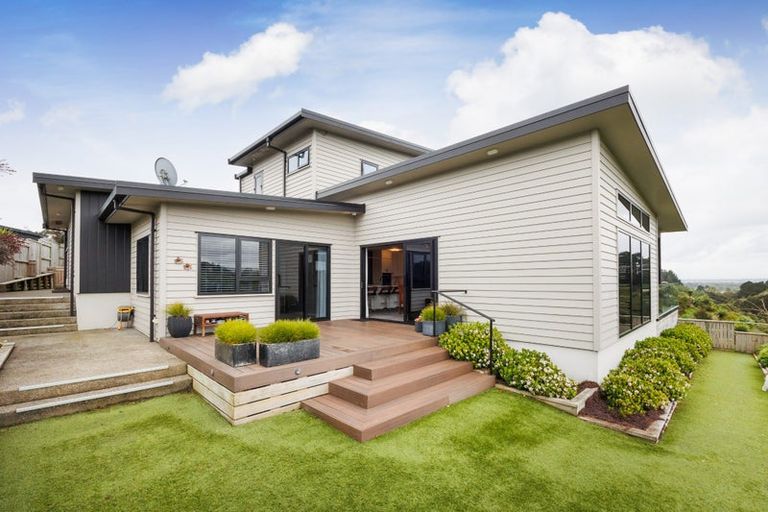 Photo of property in 10 Coutts Way, Fitzherbert, Palmerston North, 4410