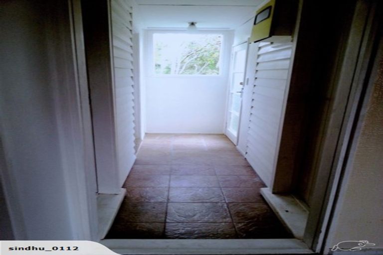 Photo of property in 44 Hutchinson Avenue, New Lynn, Auckland, 0600