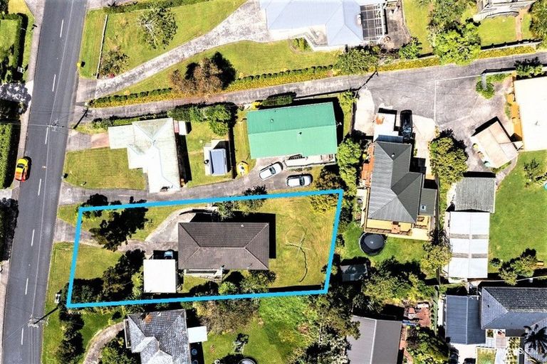 Photo of property in 35 South Lynn Road, Titirangi, Auckland, 0604