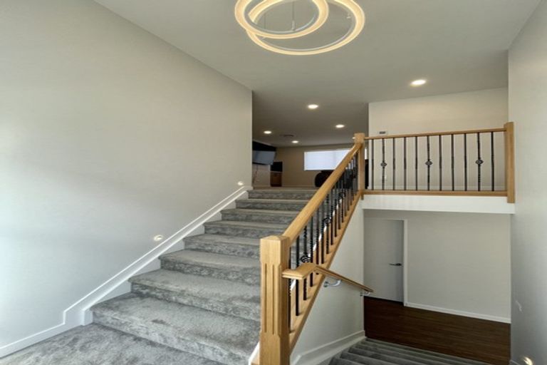 Photo of property in 10 Silvereye Road, Hobsonville, Auckland, 0616