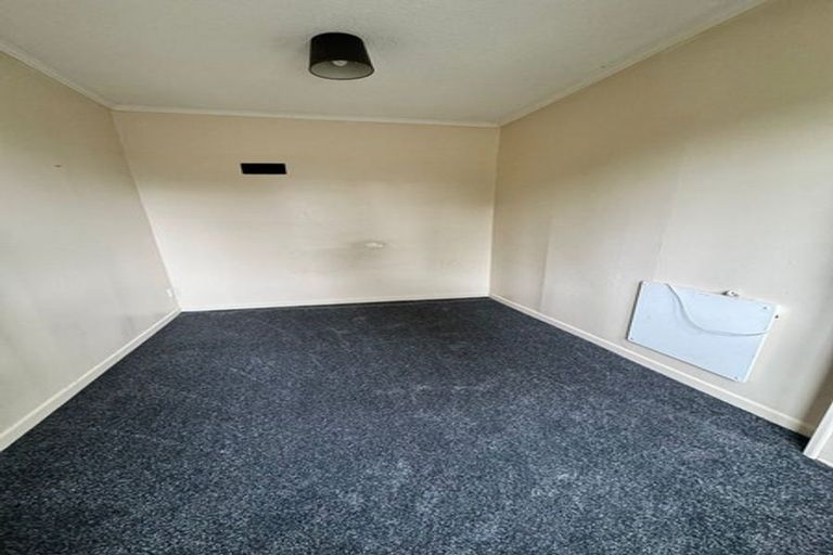 Photo of property in 109 Woodglen Road, Glen Eden, Auckland, 0602