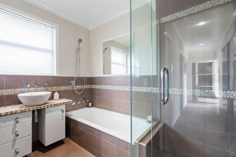 Photo of property in 401 Otumoetai Road, Otumoetai, Tauranga, 3110